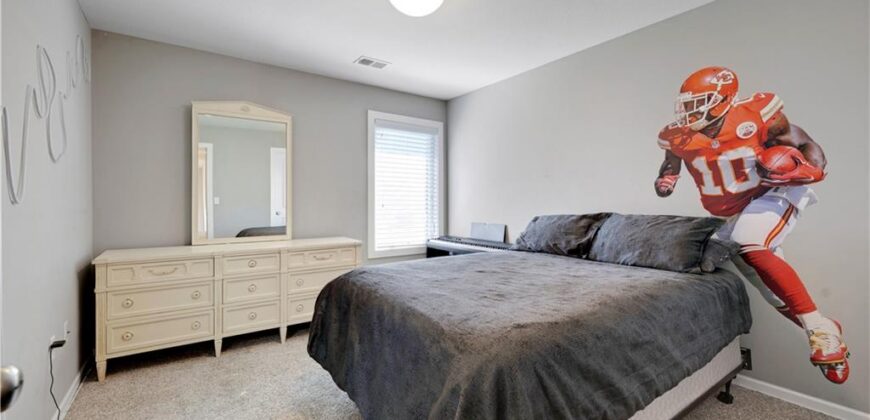 6115 NW 104th Terrace, Kansas City, MO 64154