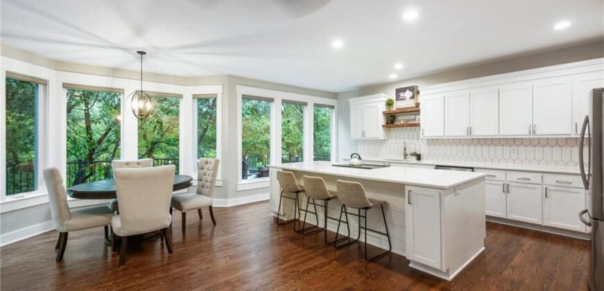 6705 NW Monticello Terrace, Parkville, MO 64152