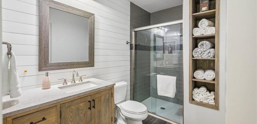 6705 NW Monticello Terrace, Parkville, MO 64152