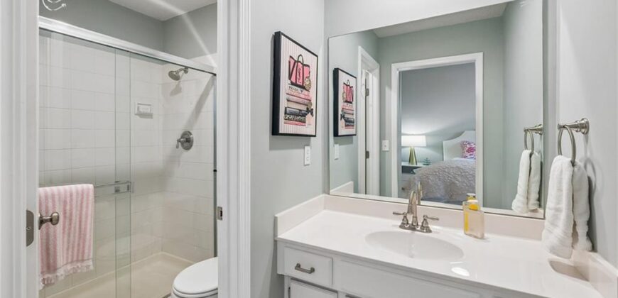 6705 NW Monticello Terrace, Parkville, MO 64152