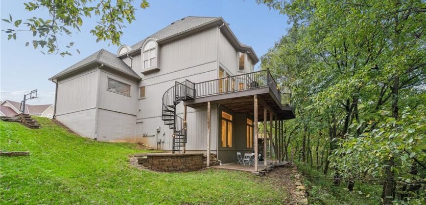 6705 NW Monticello Terrace, Parkville, MO 64152