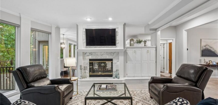 6705 NW Monticello Terrace, Parkville, MO 64152