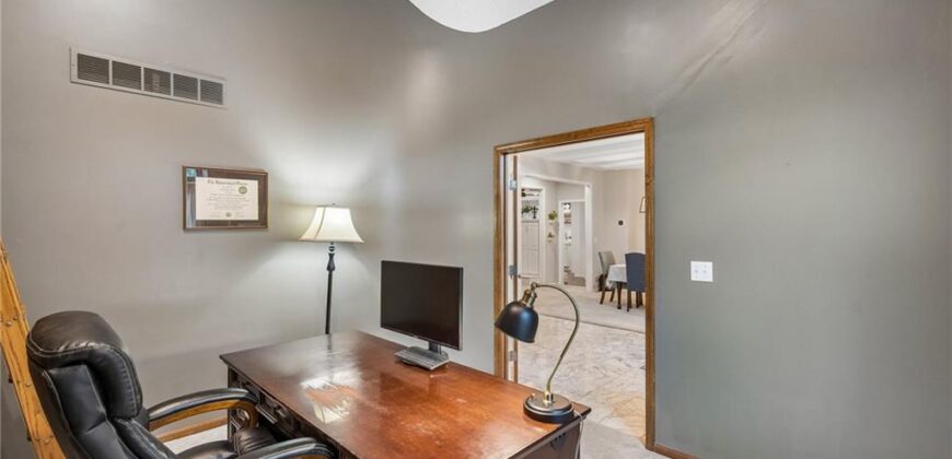 6705 NW Monticello Terrace, Parkville, MO 64152
