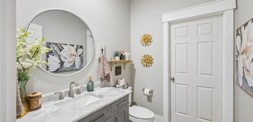 6705 NW Monticello Terrace, Parkville, MO 64152