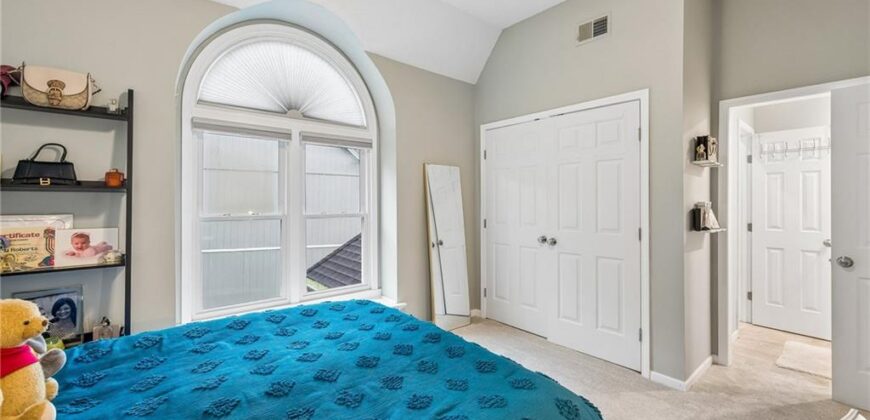 6705 NW Monticello Terrace, Parkville, MO 64152
