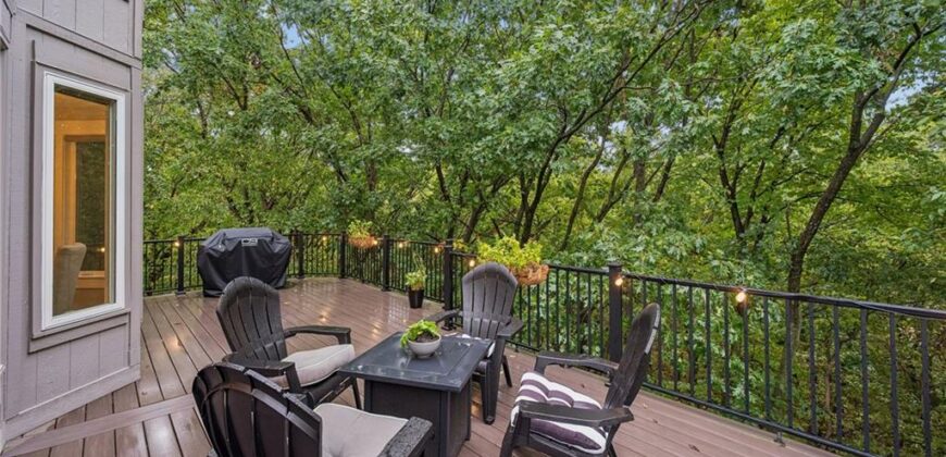 6705 NW Monticello Terrace, Parkville, MO 64152