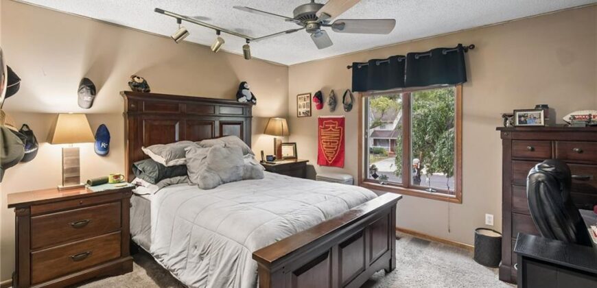 7314 N olive Street, Kansas City, MO 64118