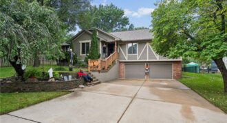 7314 N olive Street, Kansas City, MO 64118