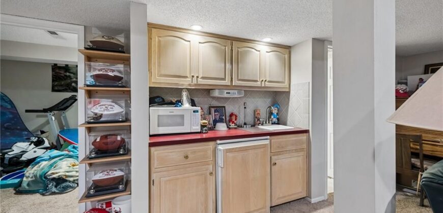 7314 N olive Street, Kansas City, MO 64118