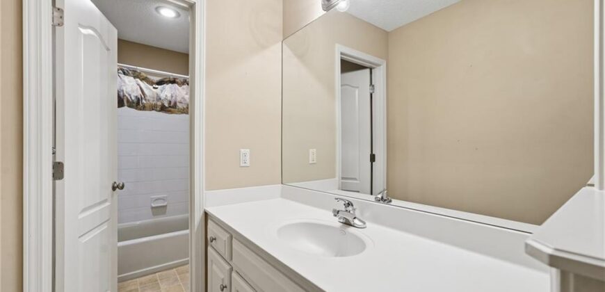 10303 N Dallas Avenue, Kansas City, MO 64154