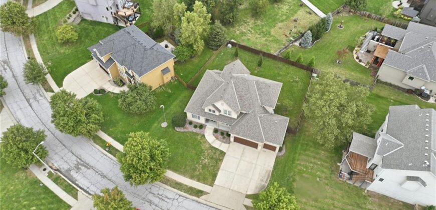 10303 N Dallas Avenue, Kansas City, MO 64154