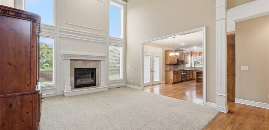 10303 N Dallas Avenue, Kansas City, MO 64154