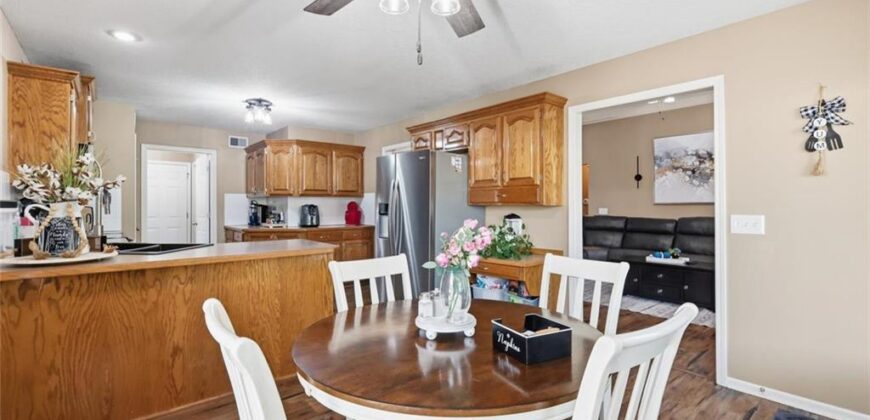 11226 N Belleview Avenue, Kansas City, MO 64155