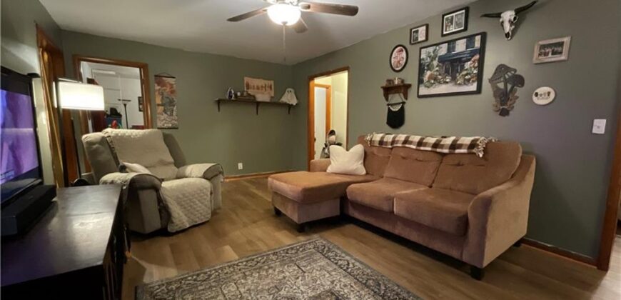 709 2nd Street, Platte City, MO 64079