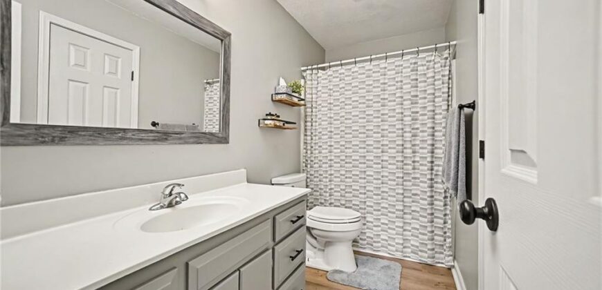 8623 NE 110th Street, Kansas City, MO 64157