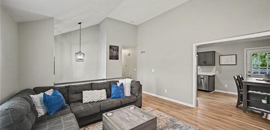 8623 NE 110th Street, Kansas City, MO 64157