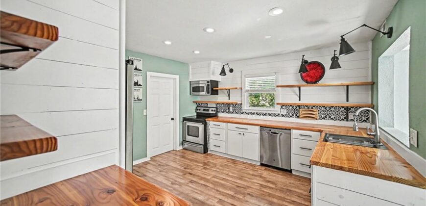 303 N MORSE Avenue, Liberty, MO 64068