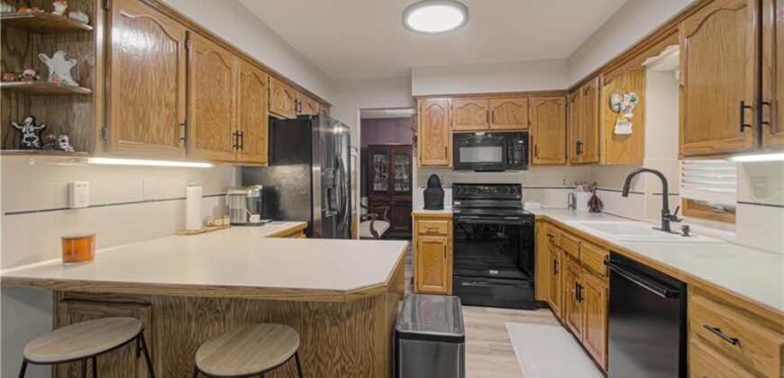 1914 Meadowlane Street, Kearney, MO 64060