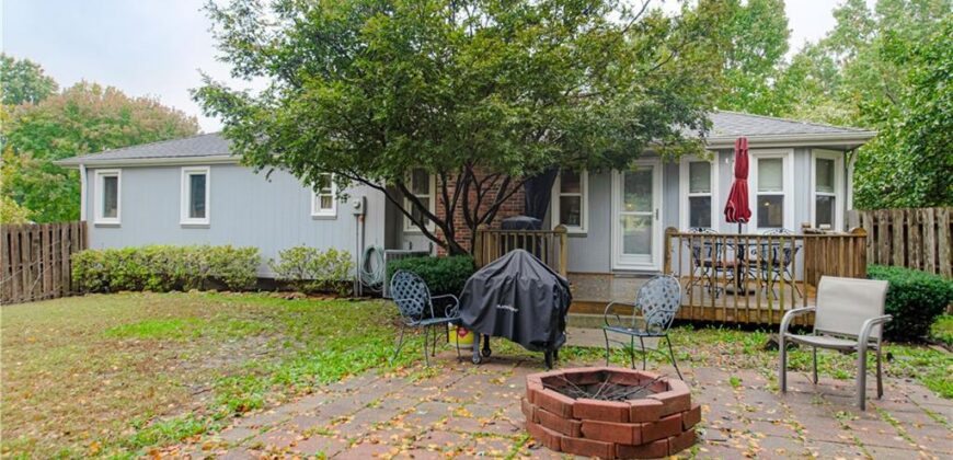 1914 Meadowlane Street, Kearney, MO 64060