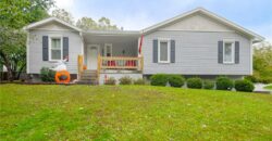 1914 Meadowlane Street, Kearney, MO 64060