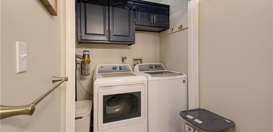 1914 Meadowlane Street, Kearney, MO 64060