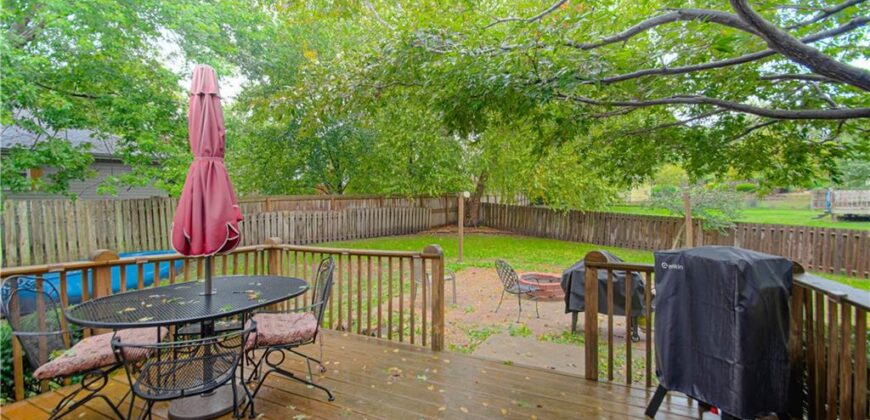 1914 Meadowlane Street, Kearney, MO 64060