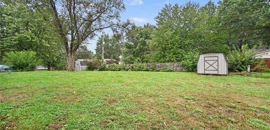 10710 N Grand Avenue, Kansas City, MO 64155