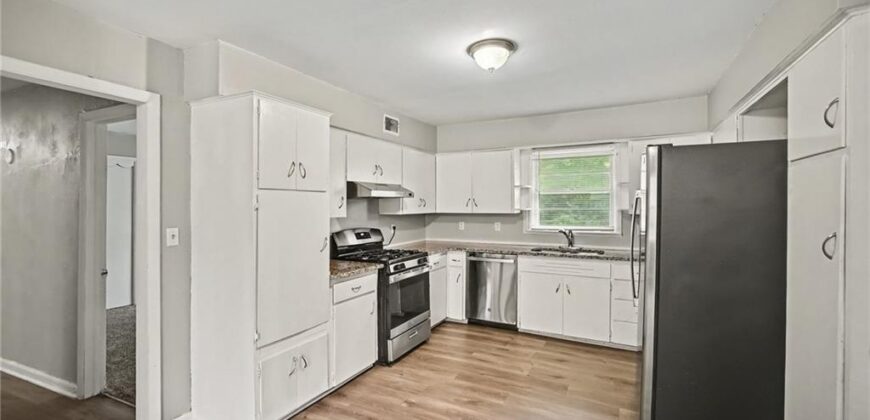 10710 N Grand Avenue, Kansas City, MO 64155