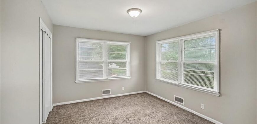 10710 N Grand Avenue, Kansas City, MO 64155