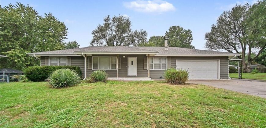 10710 N Grand Avenue, Kansas City, MO 64155