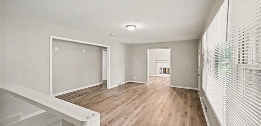 10710 N Grand Avenue, Kansas City, MO 64155