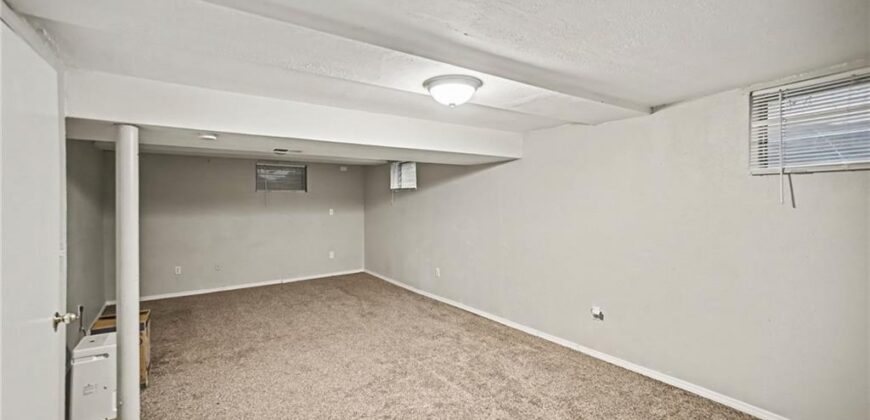 10710 N Grand Avenue, Kansas City, MO 64155