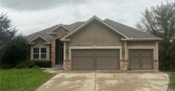 15096 NW 66th Street, Parkville, MO 64152