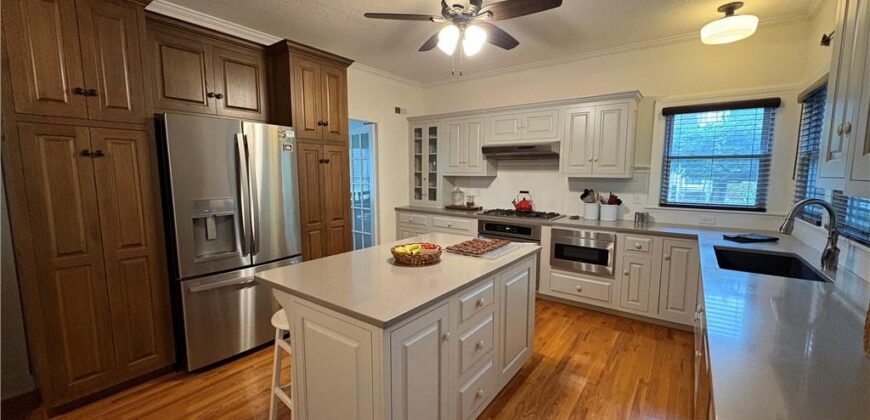 1418 Telford Drive, Liberty, MO 64068
