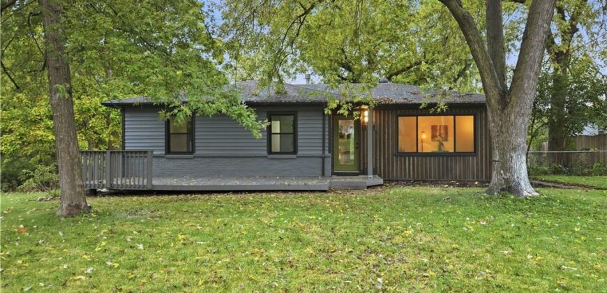 2919 NE Russell Road, Kansas City, MO 64117