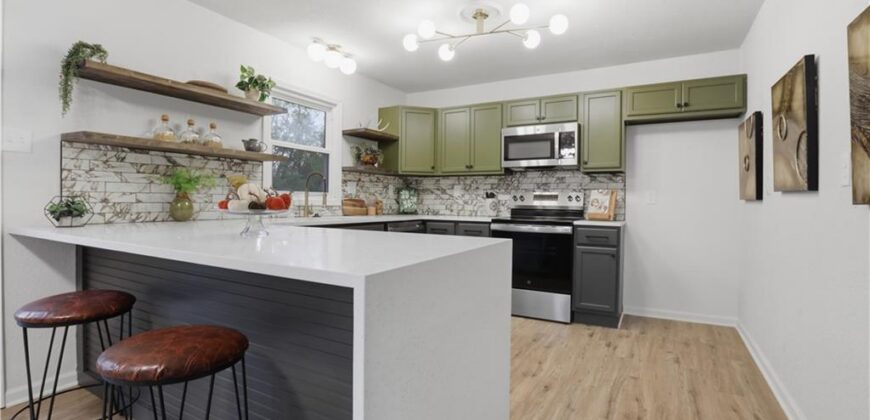 2919 NE Russell Road, Kansas City, MO 64117