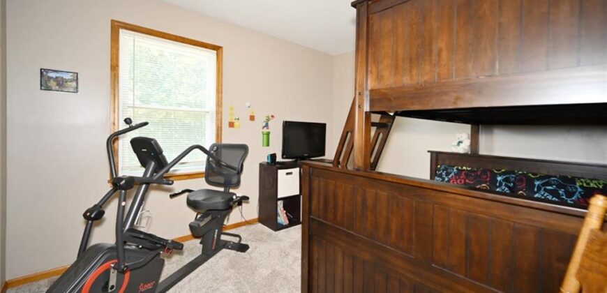 8516 N Winan Avenue, Kansas City, MO 64153