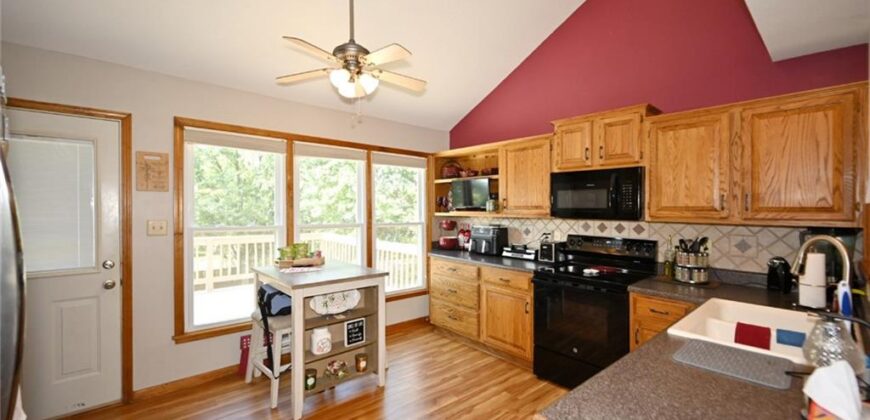 8516 N Winan Avenue, Kansas City, MO 64153