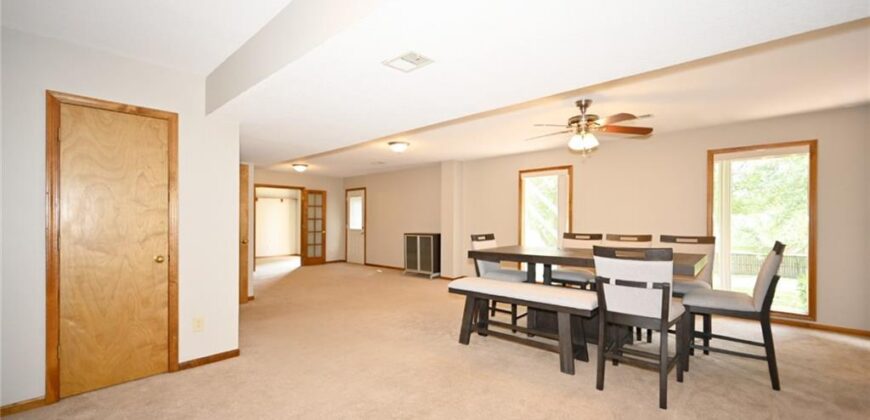 8516 N Winan Avenue, Kansas City, MO 64153