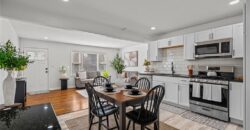 2404 NE 60TH Street, Gladstone, MO 64118
