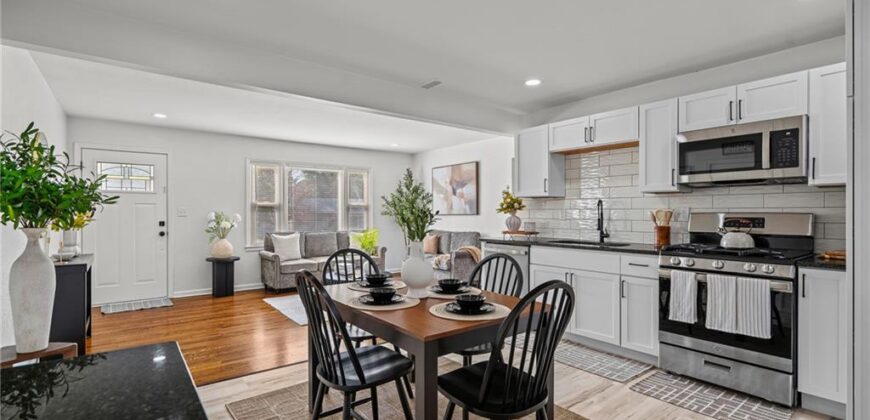 2404 NE 60TH Street, Gladstone, MO 64118