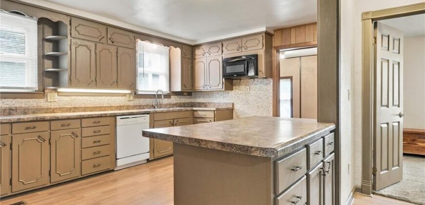 701 Isley Boulevard, Excelsior Springs, MO 64024