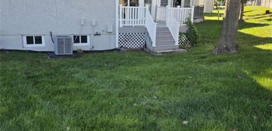 9704 N Locust Drive, Kansas City, MO 64155