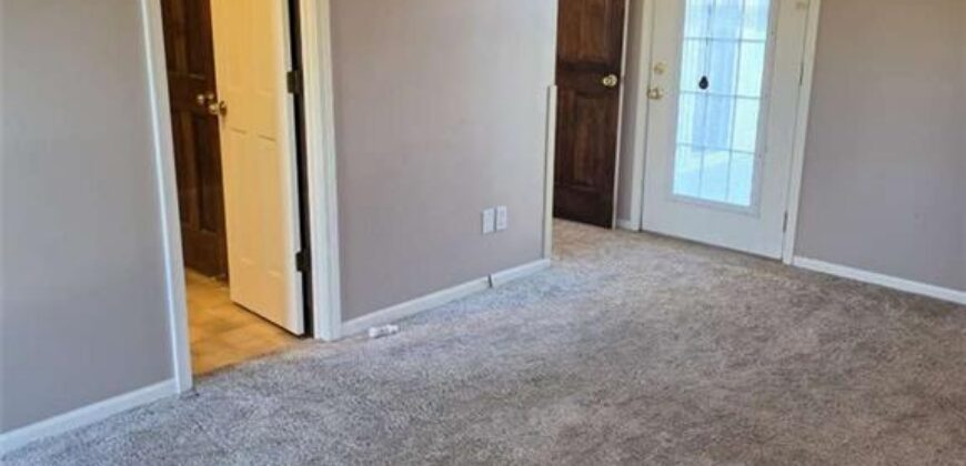 9704 N Locust Drive, Kansas City, MO 64155