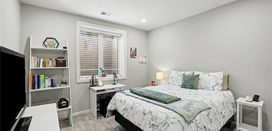 1911 NE 101st Street, Kansas City, MO 64155