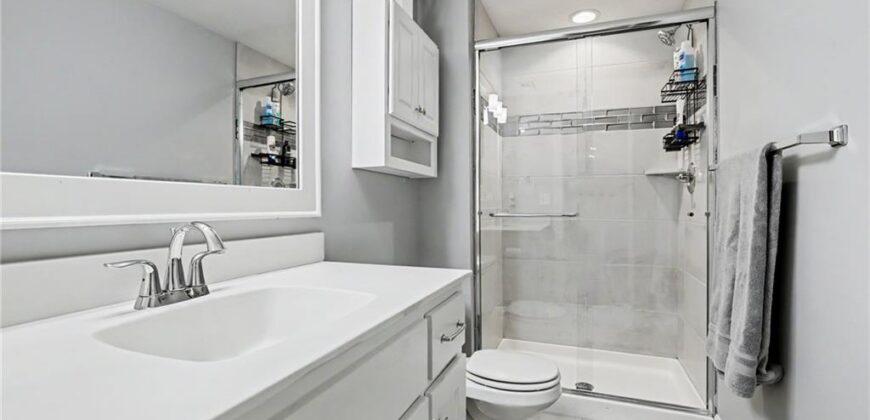 1911 NE 101st Street, Kansas City, MO 64155