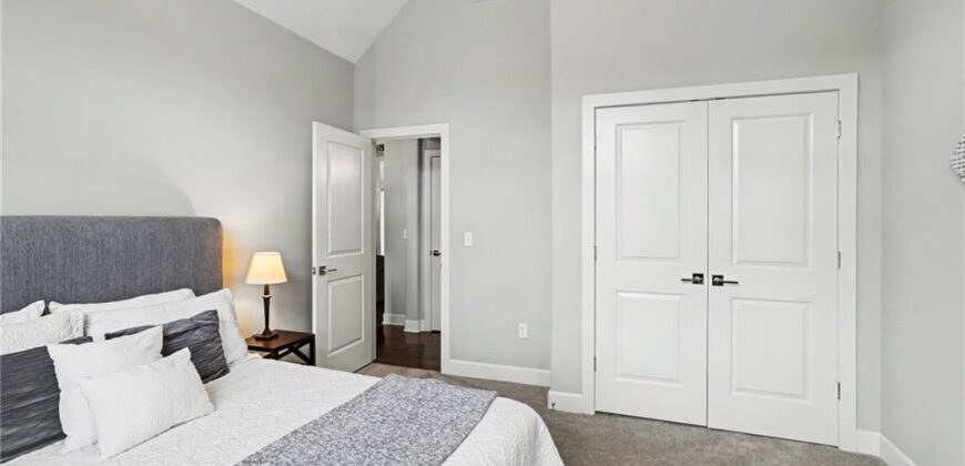 1911 NE 101st Street, Kansas City, MO 64155