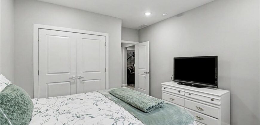 1911 NE 101st Street, Kansas City, MO 64155