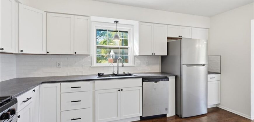 307B E Main Street, Smithville, MO 64089