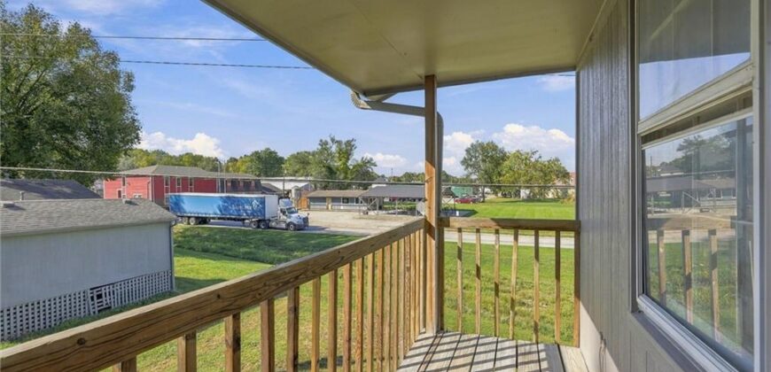 307B E Main Street, Smithville, MO 64089